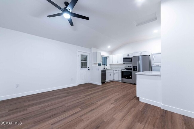 Building Photo - 2642 Blue Ridge Cir