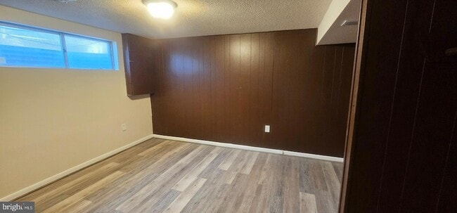 Building Photo - 5616 Old Temple Hill Rd