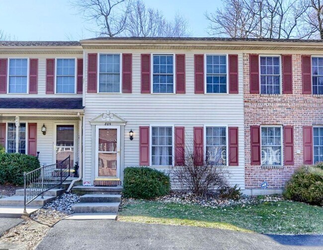 Primary Photo - 809 ROCKWOOD DR ELIZABETHTOWN, PA 17022