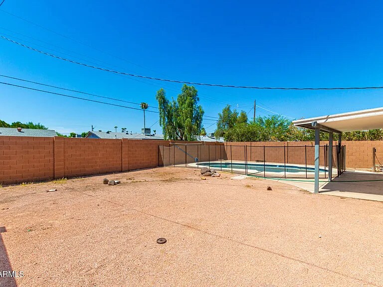 Building Photo - 703 E Taylor St