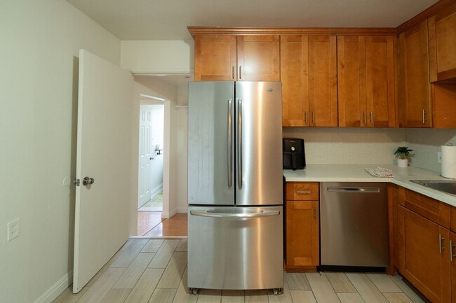 Building Photo - 4452Cogs