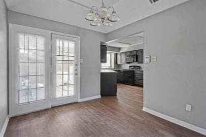 Building Photo - 804 Custer St