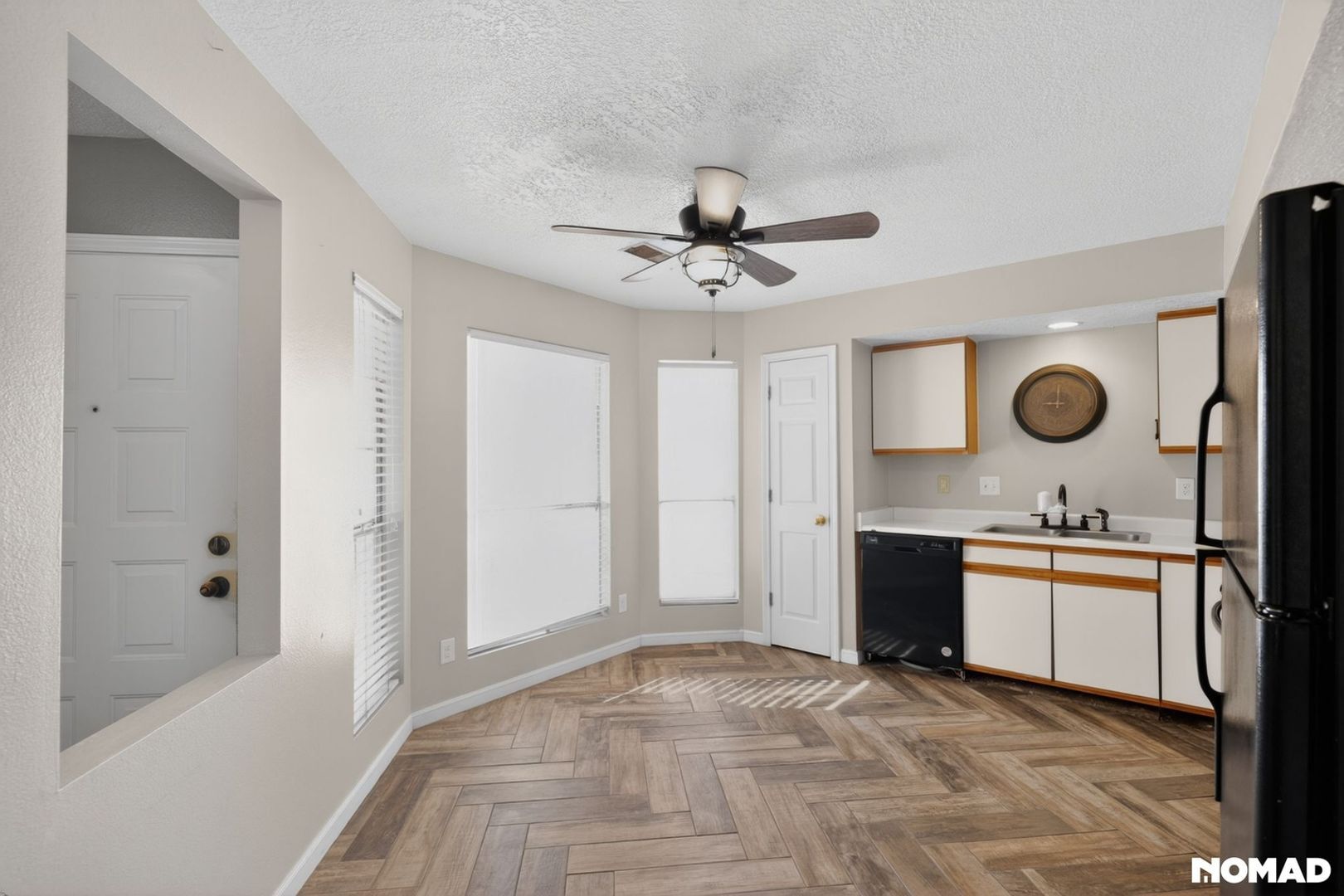 Building Photo - 1328 Rebecca Rd NE