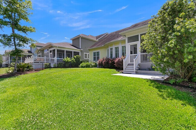Building Photo - 3688 Maidstone Dr