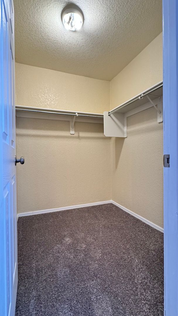 Building Photo - Southwest - 3 bedroom, 2 bath house with a...