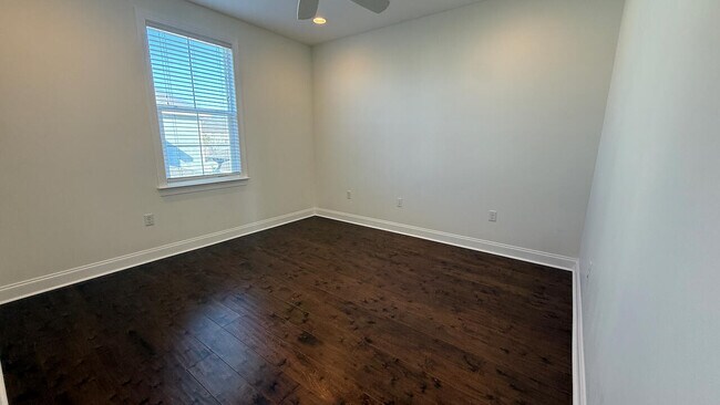 Building Photo - 143 Christian Dr