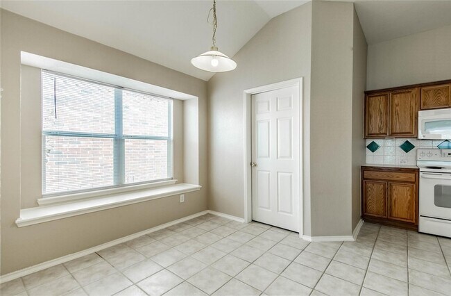 Building Photo - 4849 Carrotwood Dr