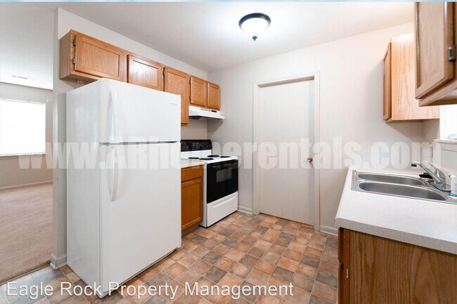 Building Photo - 2 br, 1 bath House - 10003 Shannon Drive