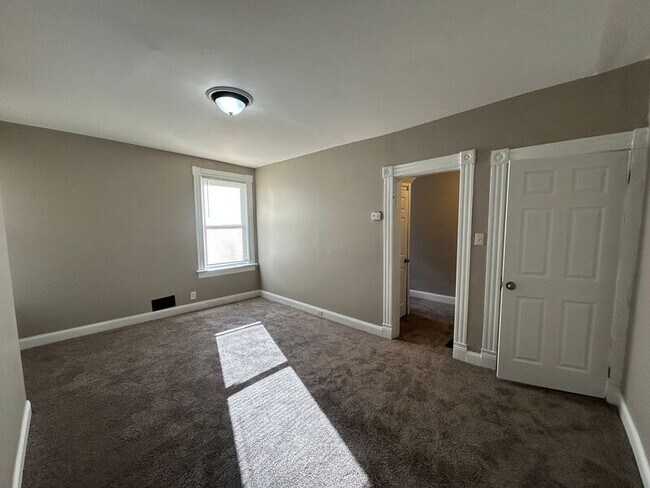 Building Photo - 1324 Beech Ave