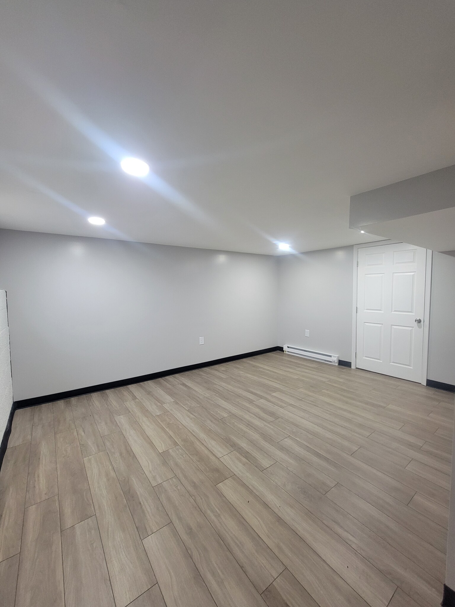 Building Photo - 3242 Westmont Ave