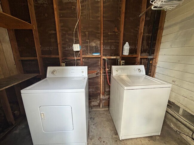 Building Photo - 5093 Olivewood