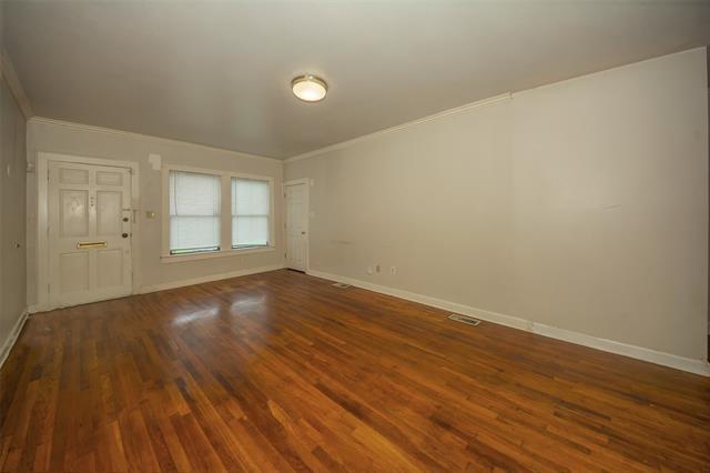 Building Photo - 902 S Oak Cliff Blvd