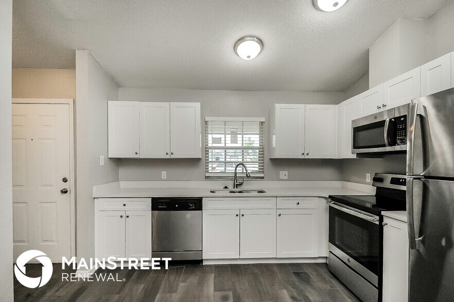 Building Photo - 3736 Imperial Dr