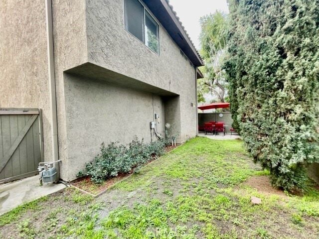 Building Photo - 2558 Orange Ave