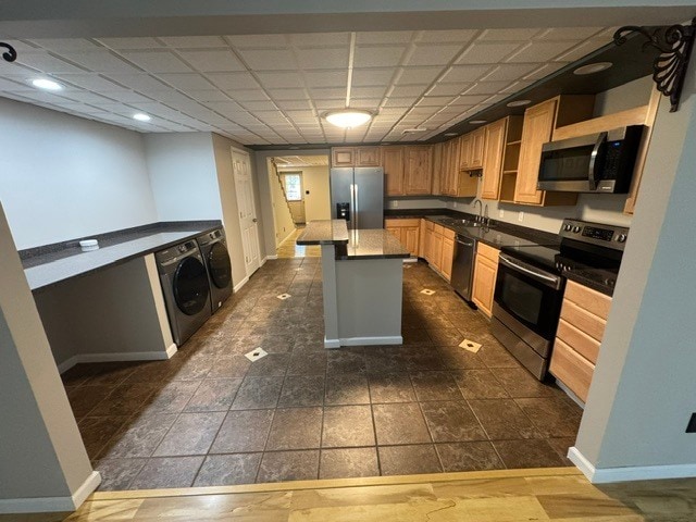 Building Photo - 2 bedroom townhouse.