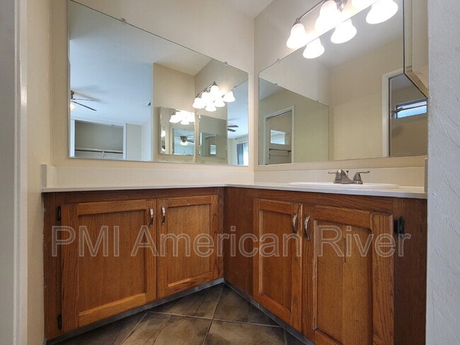 Building Photo - 5640 Andrea Blvd