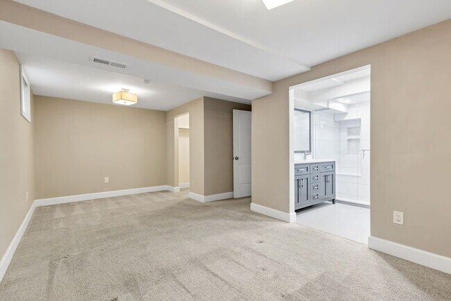 Building Photo - 6260 W 61st Ave