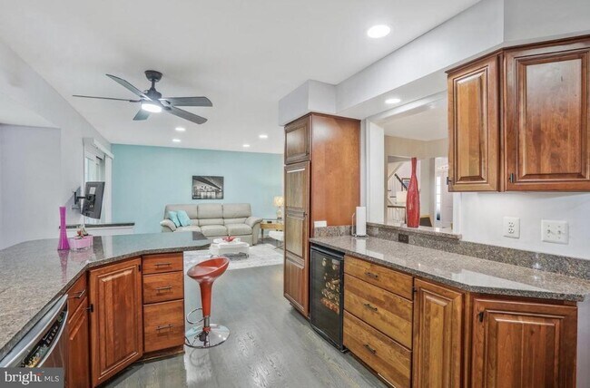 Building Photo - 9801 Burke Pond Ln