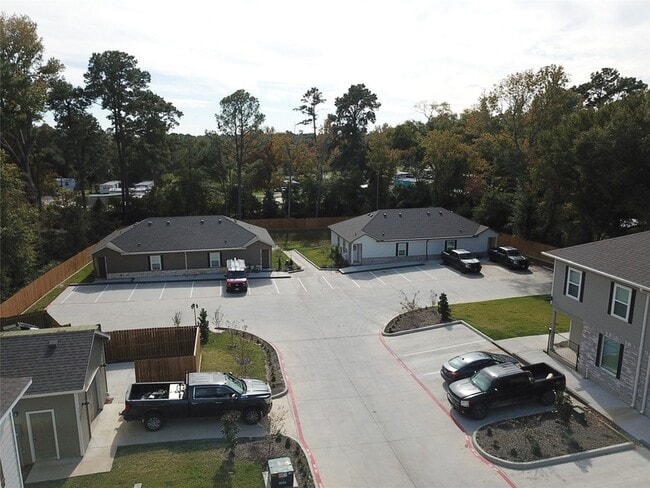 Building Photo - 615 Hayman St