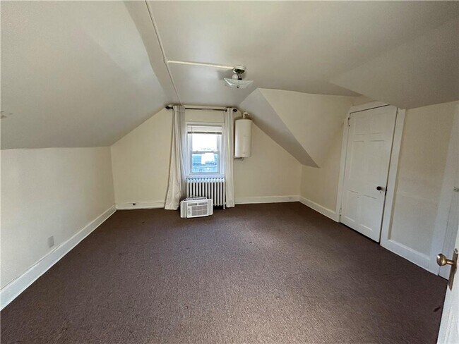 Building Photo - 44 Kress Ave