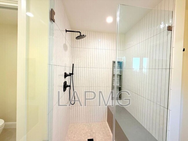 Building Photo - 4762 Charters Ave