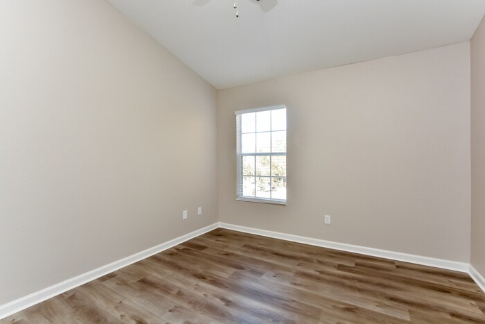 Building Photo - 1012 Berkman Cir