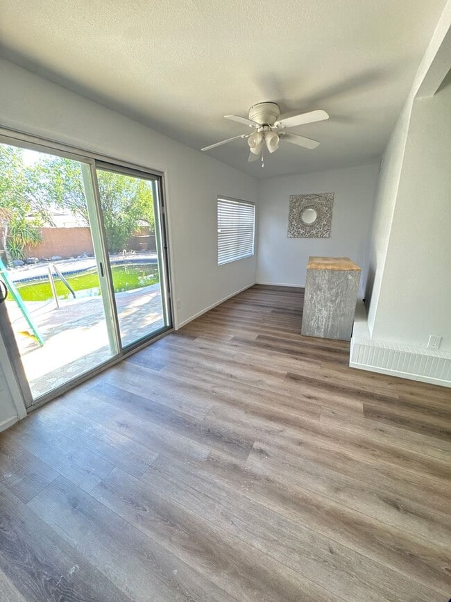 Building Photo - Charming Home in Central Las Vegas