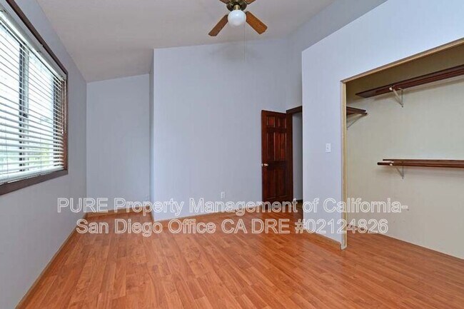 Building Photo - 1535 Meade Ave