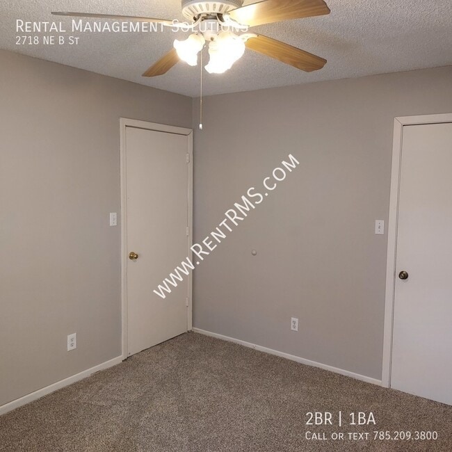 Building Photo - 2718 NE B St