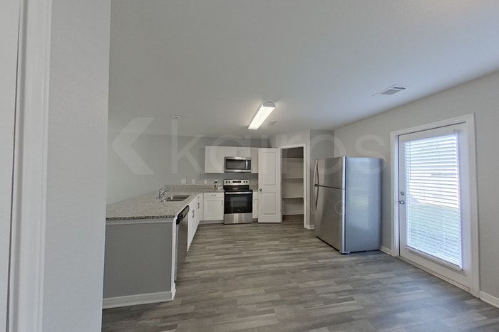 Building Photo - 15569 Briar Forest Dr