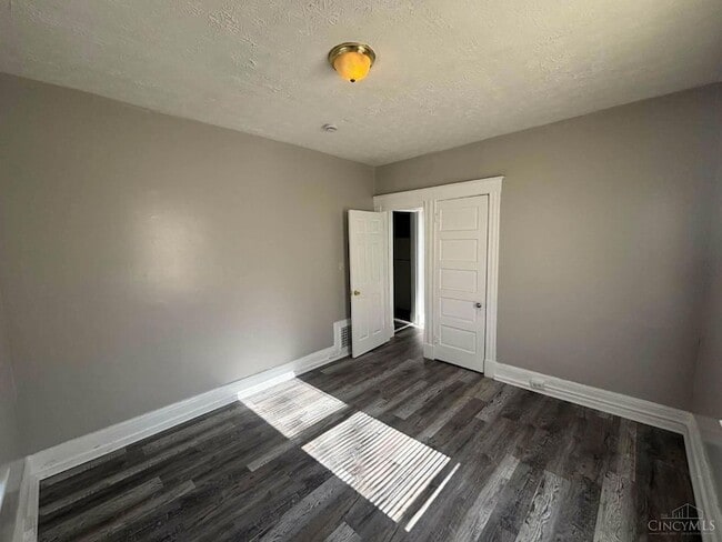 Building Photo - 3671 Vine St