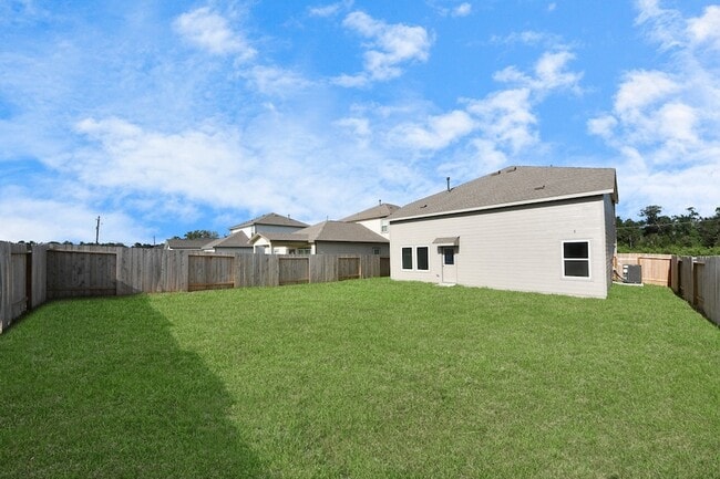 Building Photo - 25524 Roy Rogers Rd