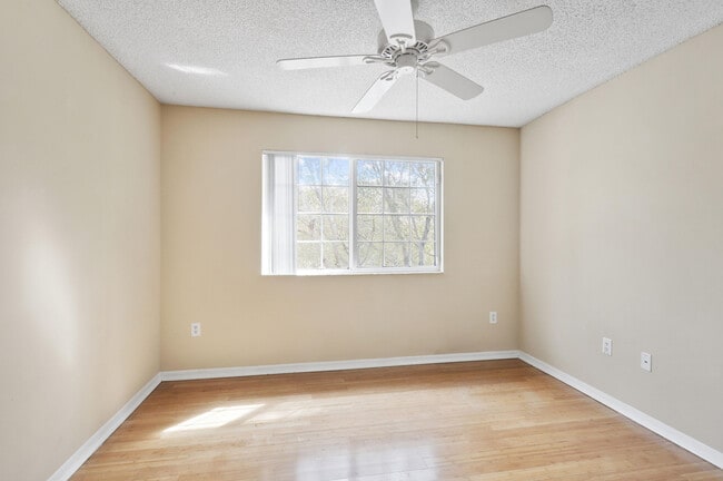 Building Photo - 4159 N Haverhill Rd