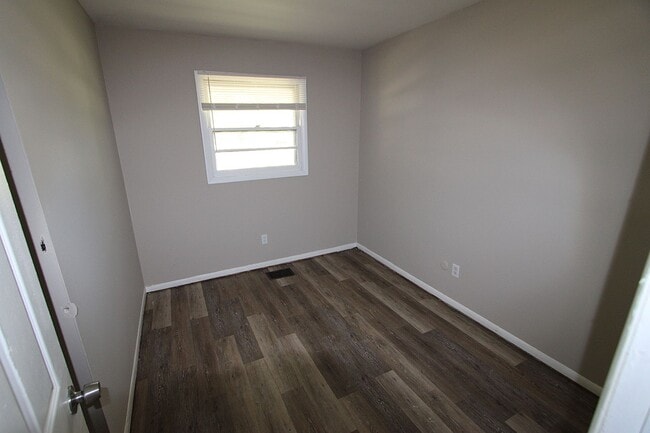 Building Photo - Charming 3-Bedroom Home with Modern Amenities
