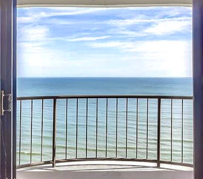 Primary Photo - 3003 S Atlantic Ave