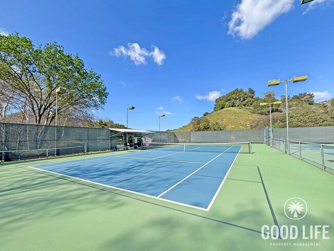 Building Photo - Beautiful 2B/2BA 55+ Community Home w/ AC, Parking, W/D, and Community Amenities!