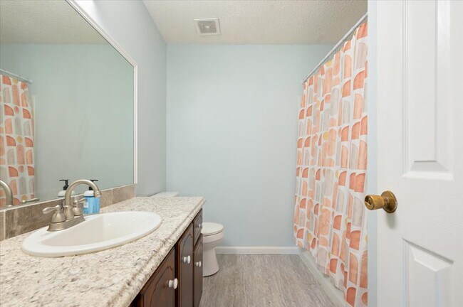 Building Photo - 756 Melissa Dr