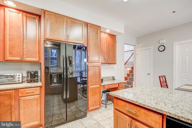 Building Photo - 9700 Whitley Park Pl