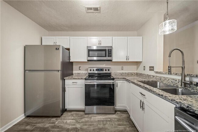 Building Photo - 380 Bubble Creek Ct