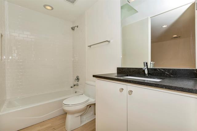 Building Photo - 5946 Desco Dr