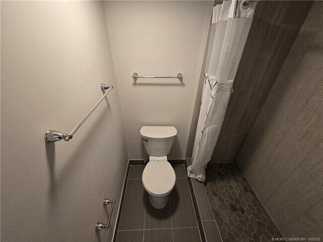 Building Photo - 3206 SE Aster Ln