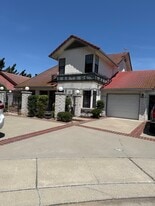 Building Photo - 1815 Azure Ct