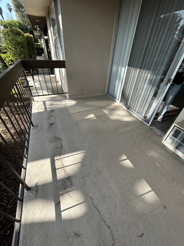 Building Photo - 12221 San Vicente Blvd