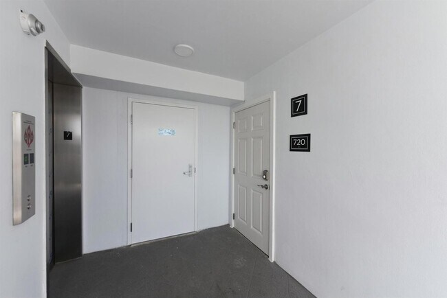 Building Photo - 3300 S Ocean Blvd