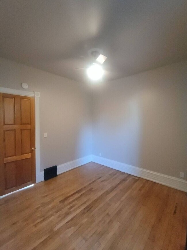 Building Photo - 2035-2037 N Buffum St