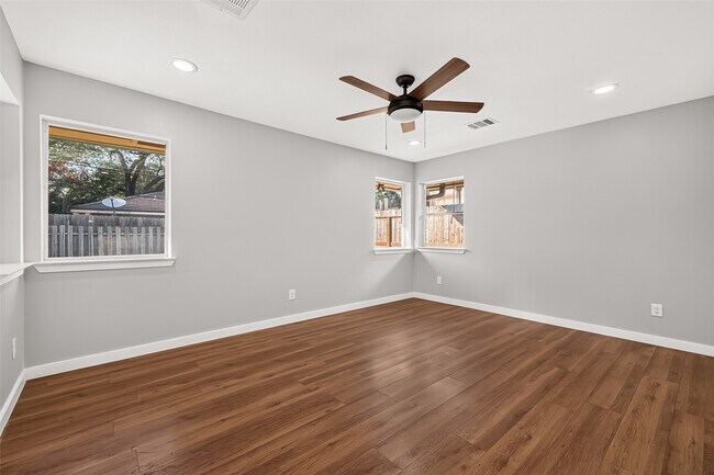 Building Photo - 12930 Kimberley Ln