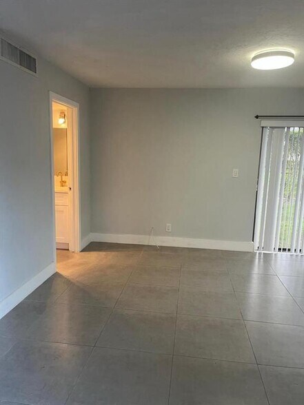 Building Photo - 13292 NW 5th St