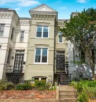 Building Photo - 724 5th St NE