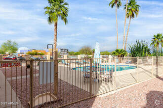 Building Photo - 12635 N La Montana Dr