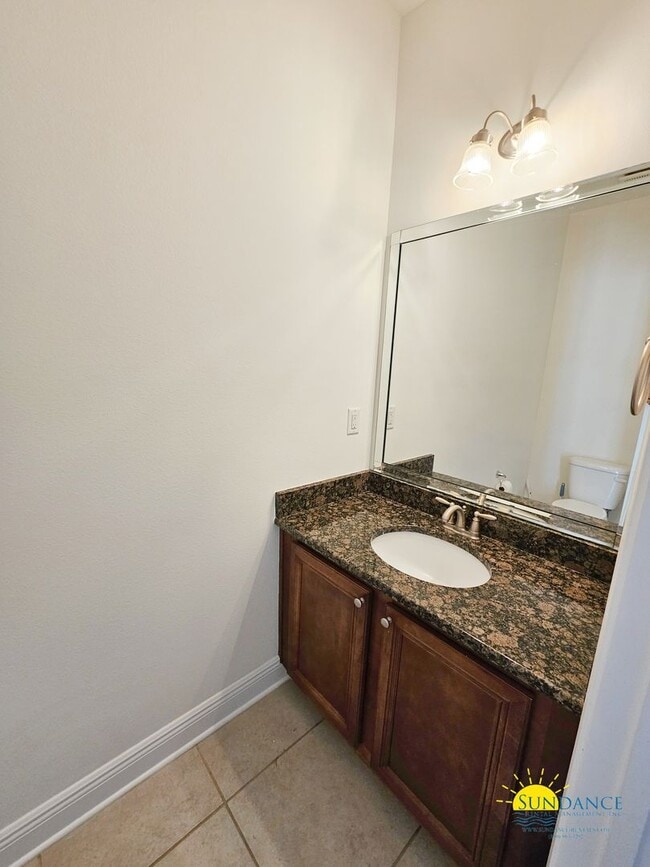 Building Photo - Charming Two-Story 3BR Cul-De-Sac Home in Santa Rosa Beach!